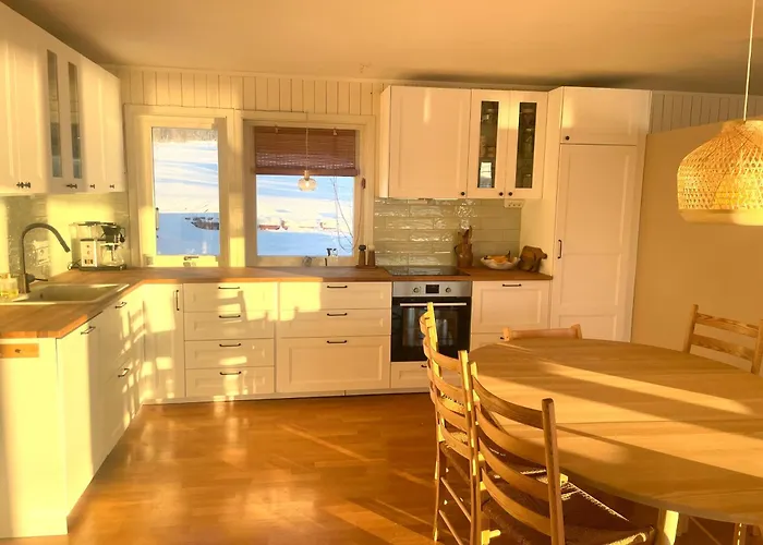 Aurora House Дом отдыха Tromsdalen