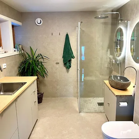 Aurora House Дом отдыха